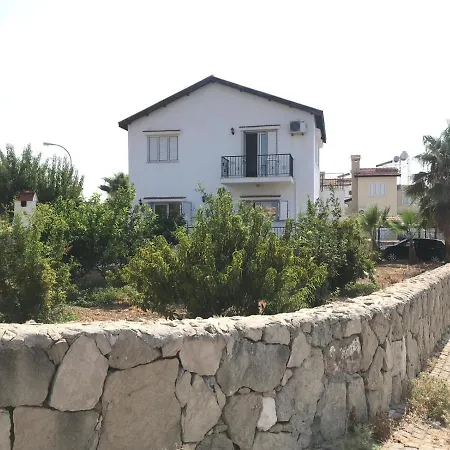 Aygurus In Esentepe, Girne *